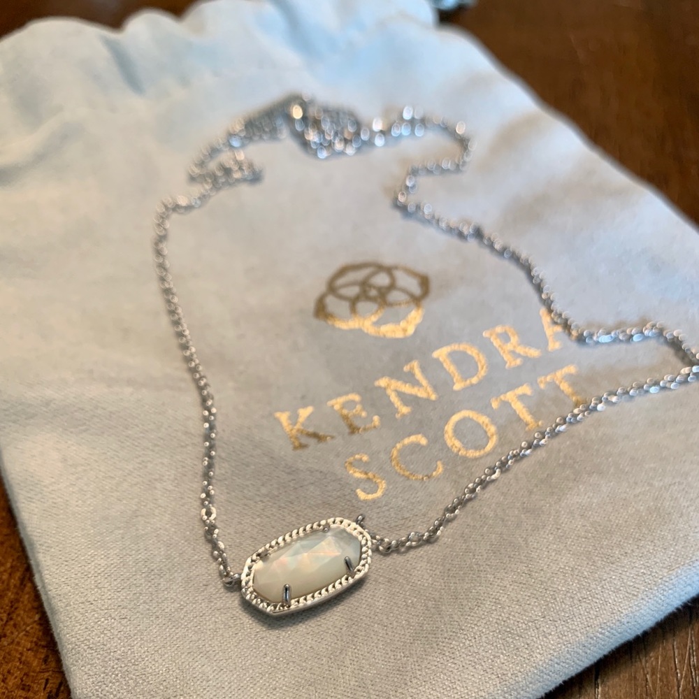 Kendra Scott Pendant Necklace